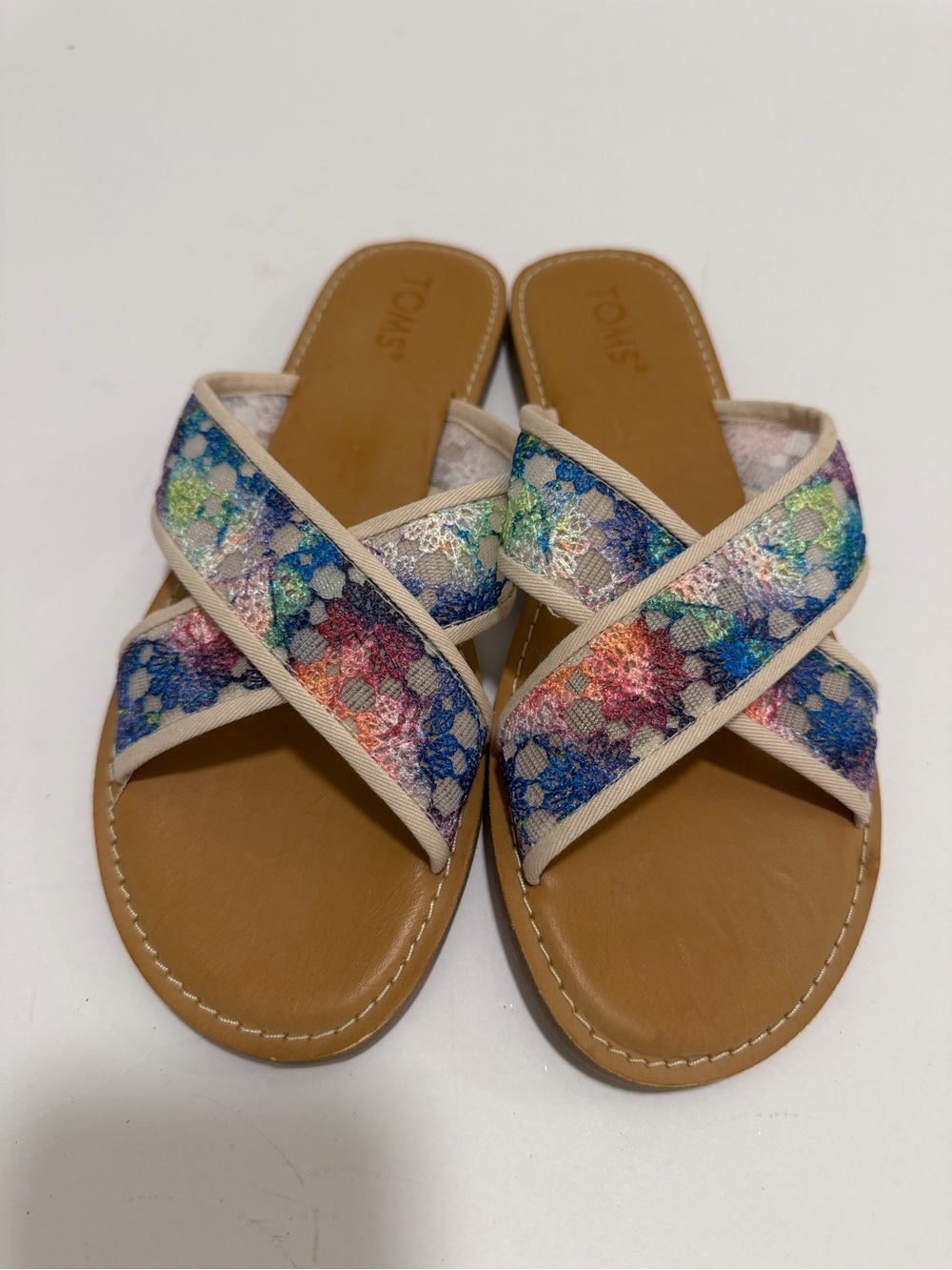 TOMS Viv Multi Crochet Women’s Multicolor Floral Sandals Size 8.5